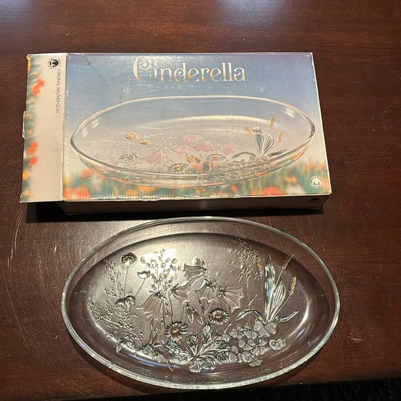 Savior Vivre Cinderella deep oval German crystal platter with colored flowers - Picture 1 of 7